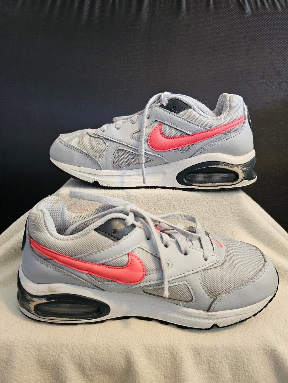 NIKE Air Max Ivo Youth Sneakers Color Pure Platinum/Lava Glow, Kids SIZE 2Y